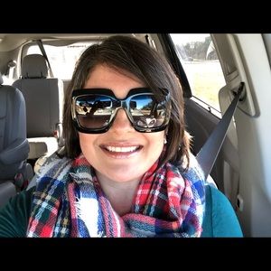 Meet your Posher, Vanessa